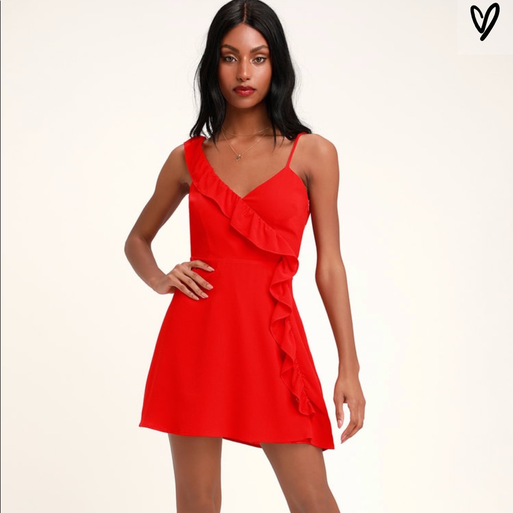 Walk on by red mini dress from Lulu’s! NWT